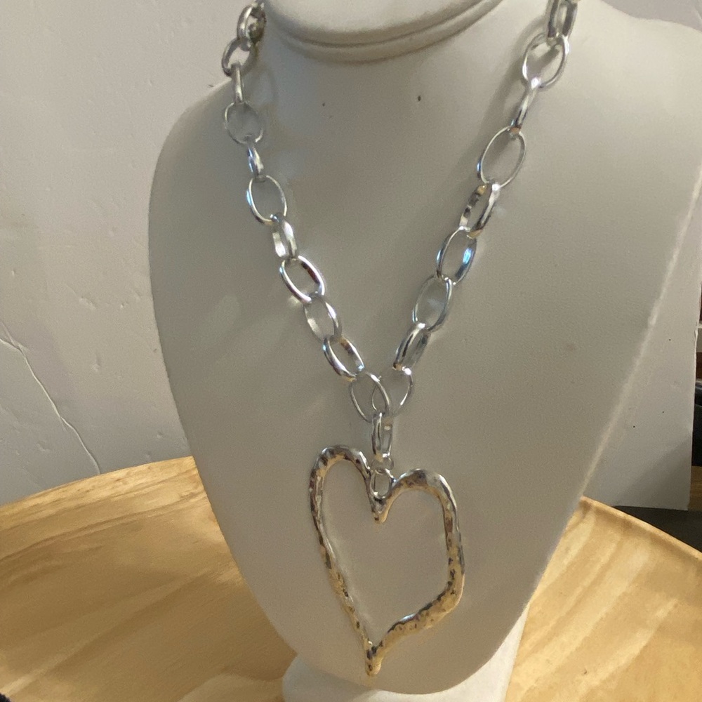 PENDANT NECKLACE - Picture 4 of 4